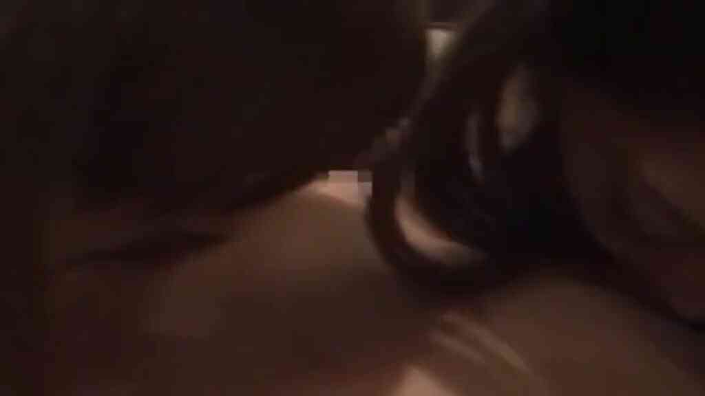 順利的跟兩位美女談好價格 終於可以跟他們打炮了