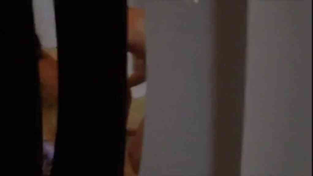 小旅館老闆偷拍情侶激情戰！