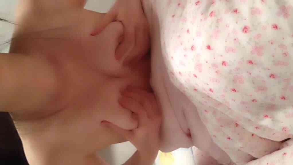 สาวนมชมพู เตรียมพร้อมโดนเย็ด