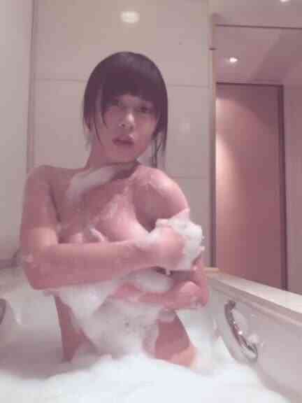 如果可以,我想成為那泡泡