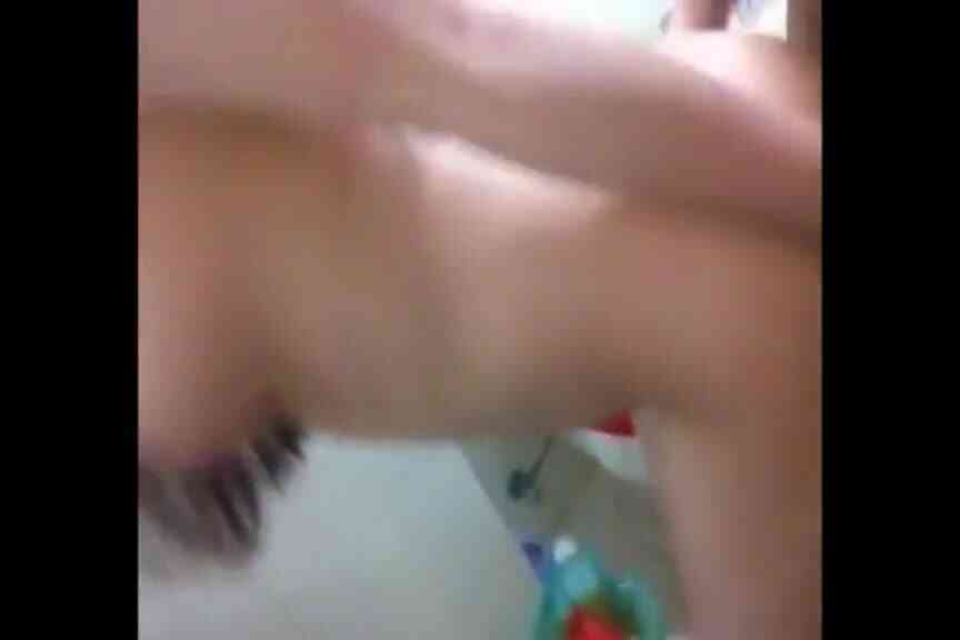 ฉี่อยู่บนชักโครกก็เงี่ยนได้