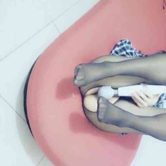 Hairless Goddess! The naked triangle increases libido! Smooth and tender seafood is really delicious: juicy and the best netizens are competing to taste-30