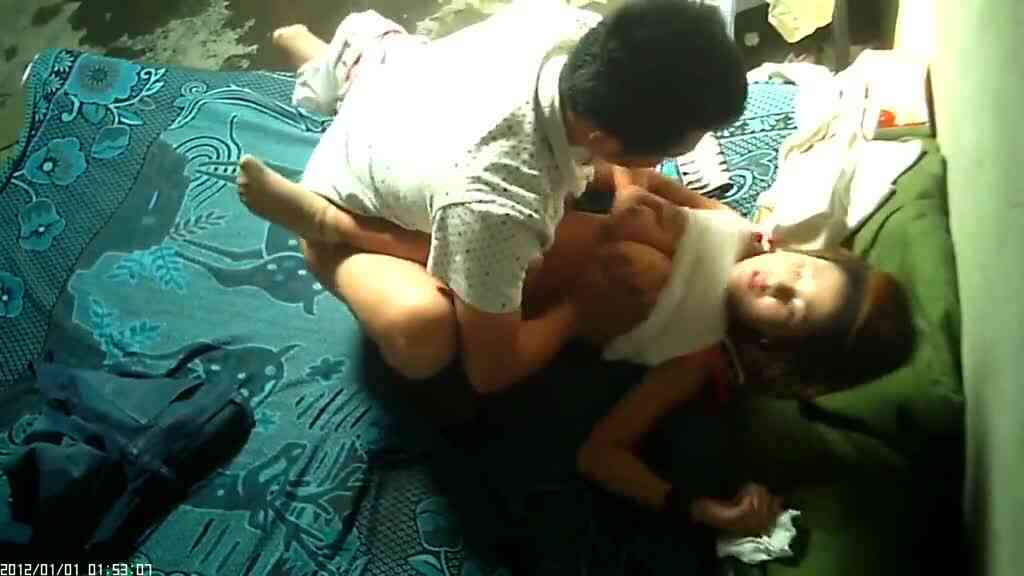 แอบถ่ายคู่รักวัยใสเย็ดกัน แตกในซะด้วย