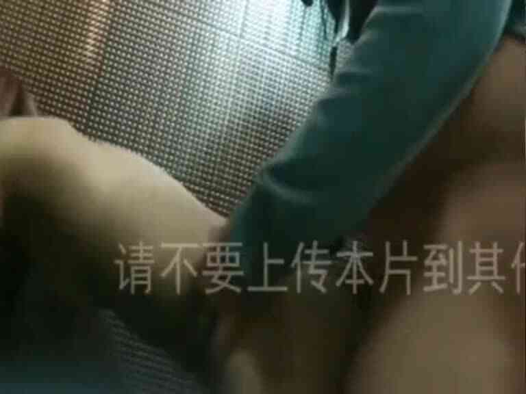 เรียกสาวมหาลัยมาเย็ดเธอคิด 2,400