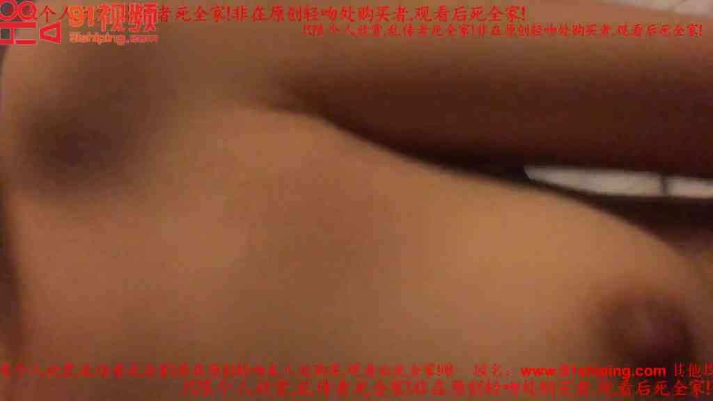 視頻網站知名少婦自我介紹  後面幹炮會讓你認識她有多騷