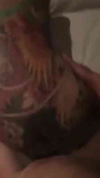 上了一個七彩妹妹