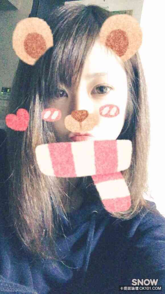 放學後的自我紓壓！妹子自摳玩水嘩啦啦！高潮釋放需求大洩洪：想要哥哥幫忙