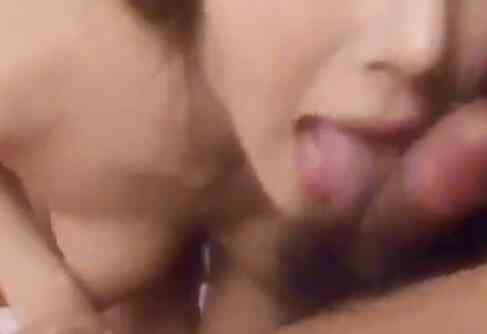 冰冰女神玩咬咬，舌頭好靈活啊～