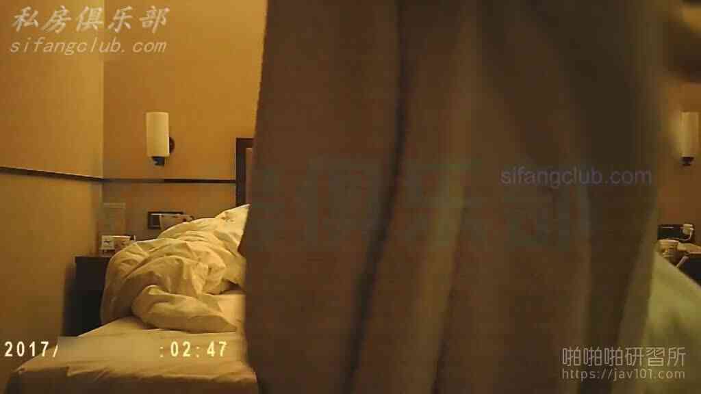 นัดเย็ดครั้งแรก เธอบอกผมว่า มาถึงก็เคาะประตูได้เลยค่ะพี่ หนูนอนแก้ผ้ารออยู่ในห้องเเล้ว