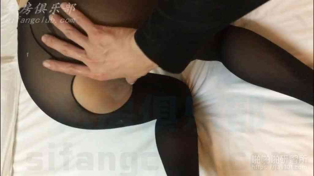 互相弄到濕 連體黑絲高跟姐姐打一發無套的砲  1