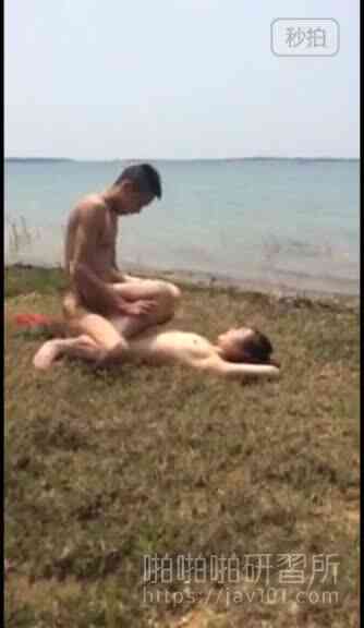 มี่คนดูรอบตัวก็ยังกล้าทำต่อไม่เลิก