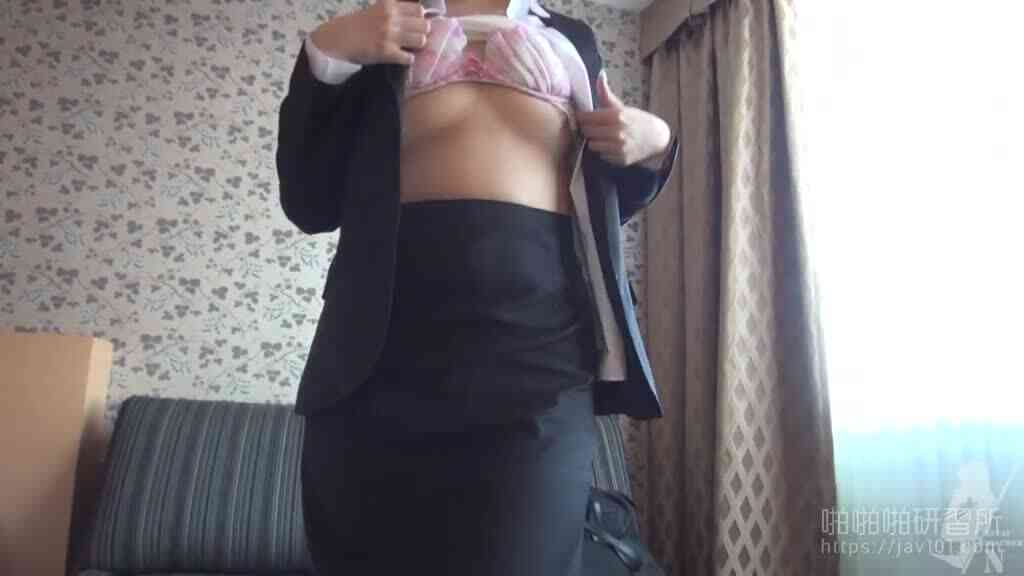 [FC2 การเลือกมือใหม่จริง!] หนุ่มสาวสังคมบริสุทธิ์หน้าใหม่ที่มีหน้าอกใหญ่เอาจริงเอาจังเชิญผู้สัมภาษณ์ไปที่โรงแรมส่วนตัวเพื่อแสดง 'พลังอ่อนโยน' ของเธอ!! (ตอนที่ 1)