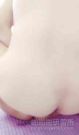 เธอบอกว่าไม่ชอบเวลาตัวเองหีแห้ง ใครก็ได้ช่วยทำให้หนูหีแฉะก่อนค่ะ