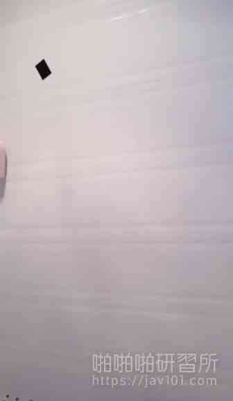 怕洗澡的時候太無聊 開啟直播來聊天