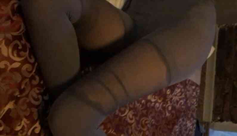 就是喜歡跟姊妹一起玩雙飛！約拍過的小模這次換約炮！輪流抽插姊妹叫不停 (22)