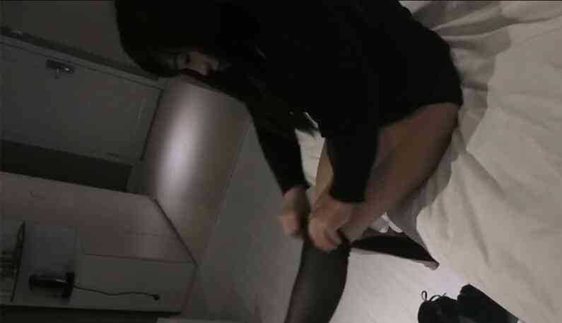 淫蕩老闆娘想來喝豆漿 穿上新買的絲襪激情啪一晚