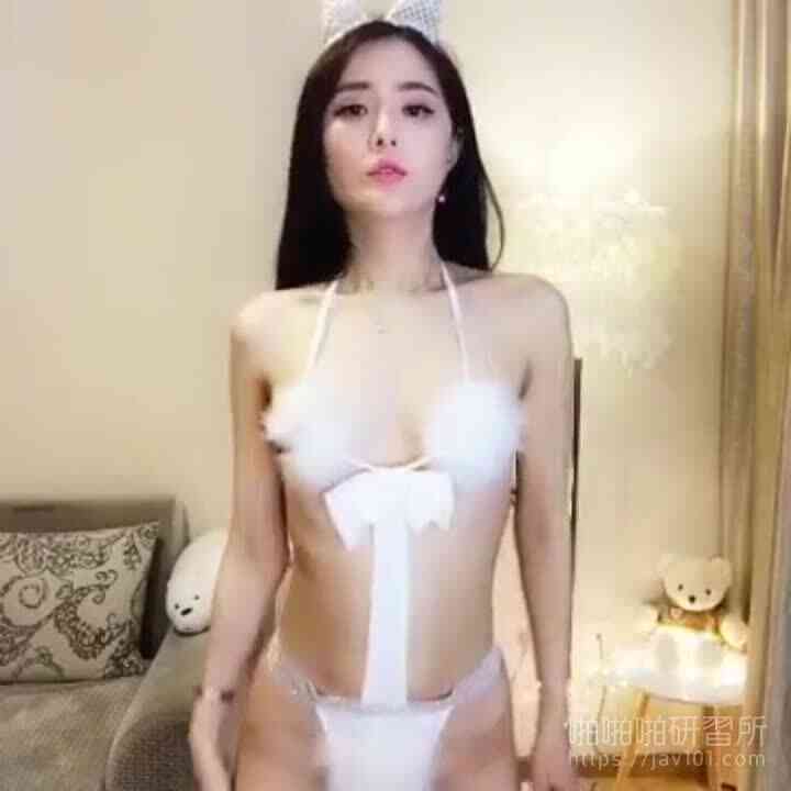 น้องแอนนี่นมชมพู หีฉ่ำๆน่ากินมาก3