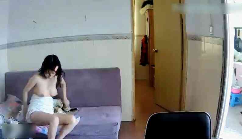 這城市一定很熱~大家在家都不穿衣服呢!!各種奶奶一次送給你~