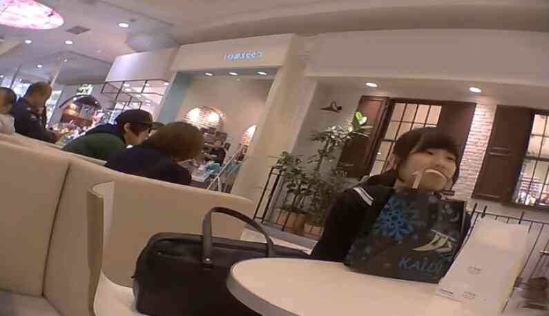 แอบถ่ายใต้กระโปรงสาวๆ 43