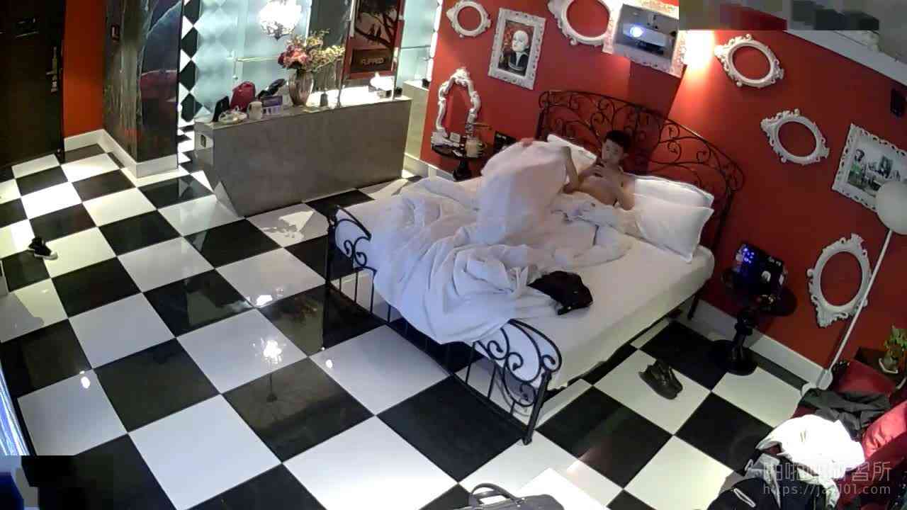 หลอกเมียที่บ้าน ว่าไปทำงานต่างจังหวัดจริงๆแล้วแวะมาเย็ดกับชู้สองน้ำไม่พัก