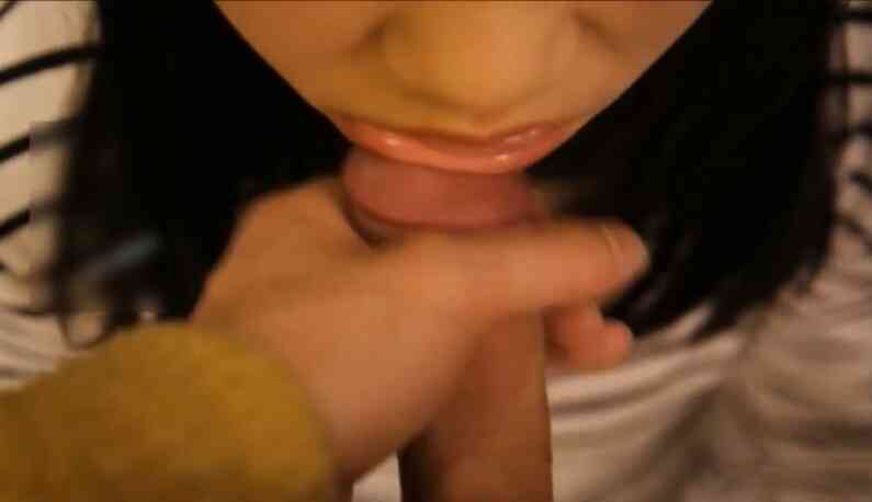 靴下紳士緦先生 用溫暖的棒棒照顧溫柔學妹~太嫩不敢用力操~嘟嘟嘴妹妹被白漿瘋狂洗臉~