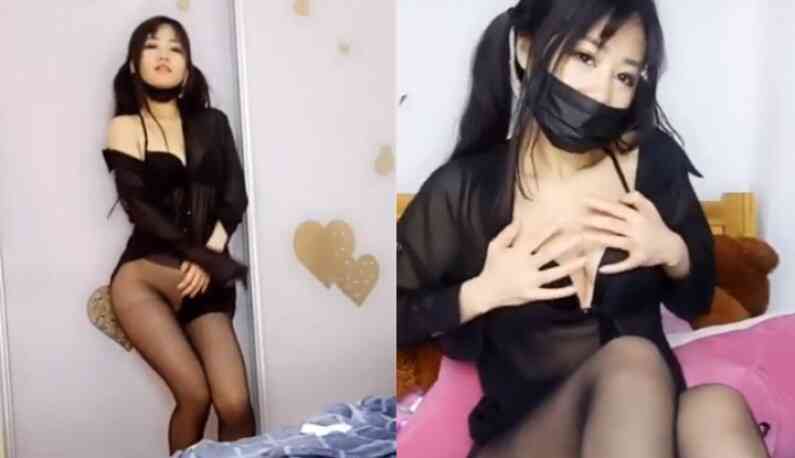 สตรีมเมอร์หีไร้ขน แก้ผ้า