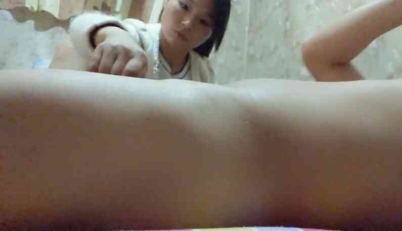 สาวหีขนน้อย