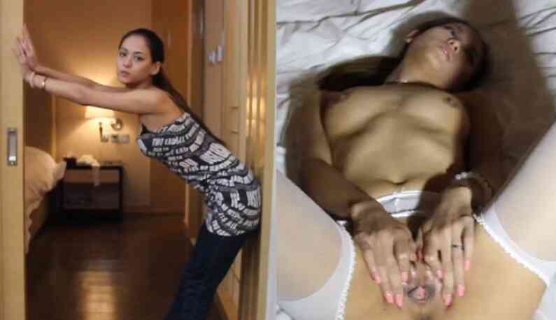 นางแบบจีนทำท่าอ่อย