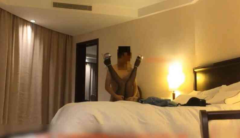 เสียตัวแลกไอโฟน