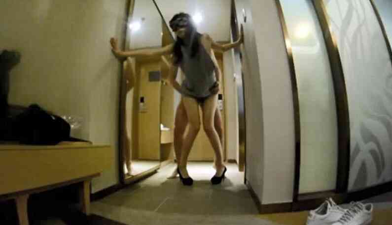 อีก อีก 2 ตัว ครูสอนภาษาอังกฤษของฉันจะลามกได้ยังไง! โดนรุมกระทืบบนเตียง!!