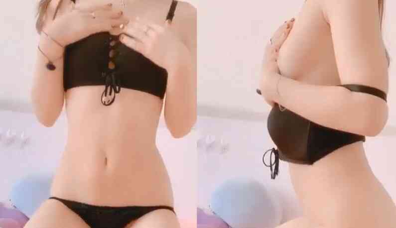 網癮少女醬C 跪地熱舞還不夠~露出白虎鮑爆是基本的!!