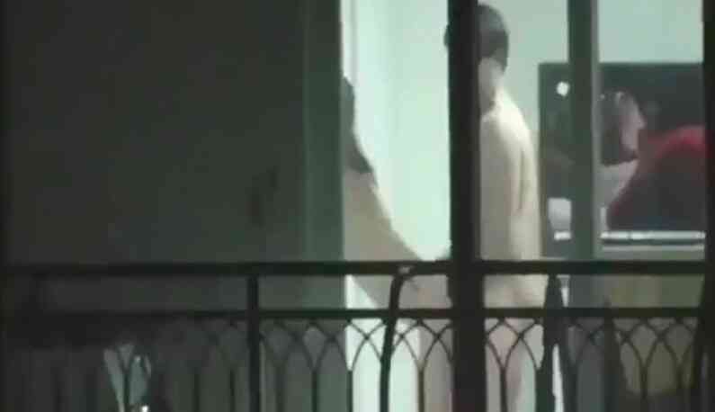 [เกาหลี] คู่หนุ่มสาวในอพาร์ตเมนต์ข้าง ๆ ~ ฉันอายในห้องนั่งเล่นโดยตรง !! ลืมดึงผ้าม่านและทุกคนถูกถ่ายรูป!!