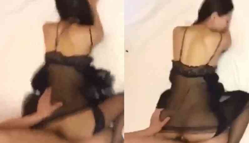 สาวทำตัวแรดบนเตียง