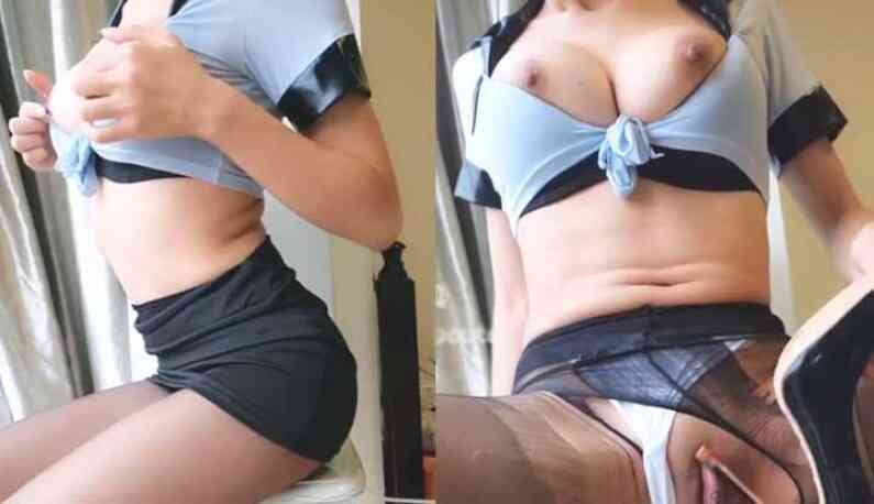 สาวนมโตใส่ชุดตำรวจเพื่อจับตาคุณ