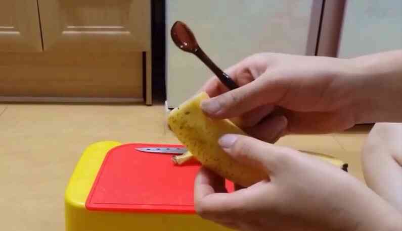 [韓國] 素肚落伍了~便利店買根香蕉就可以自製TENGA!!