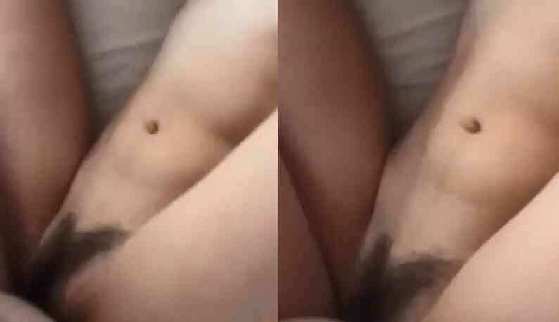 น้องสาวคนเล็กของปี 1998 ถูกเสียบไว้ที่ด้านข้าง~ มันแน่นและสบายจริงๆ~