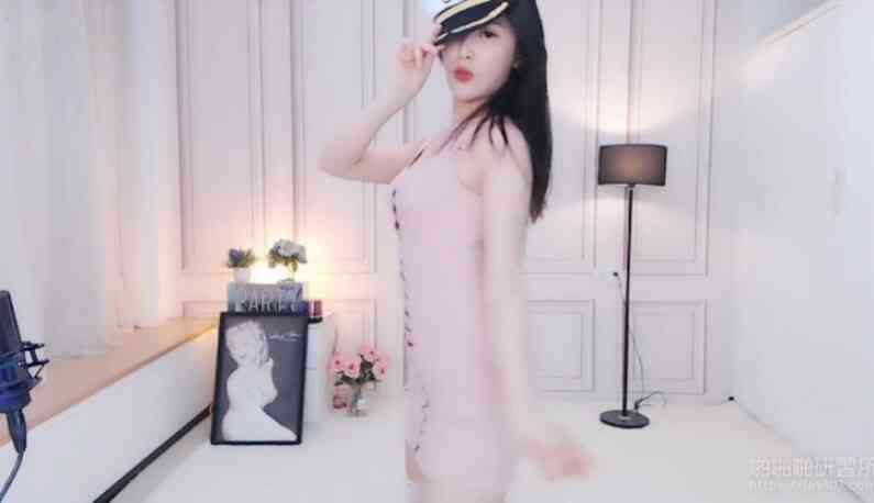 สาวถ่ายโชว์เต้นเซ็กซี่