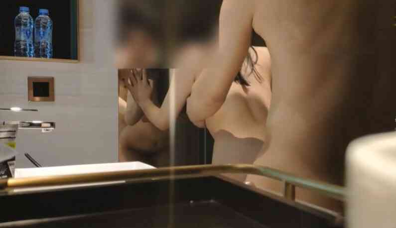 PANLV 與網紅才剛進酒店就想啪啪啪
~