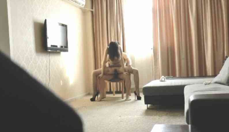 สาวสวยตัวสูง173cm รอแฟนกลับห้อง