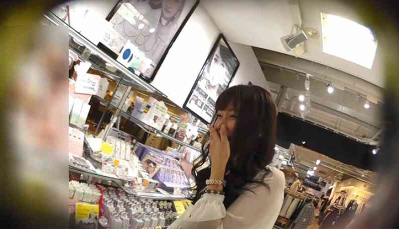 จริงค่ะ ถ่ายชัดๆ เทพ!! แกล้งถามเสมียนกระตือรือร้น ที่จริง อยากดูกางเกงใน ว่าไง 72