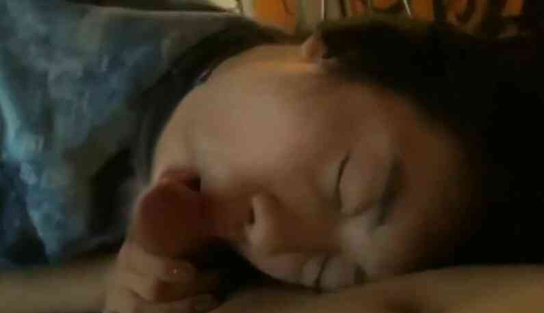 兵哥 軍人男友偷拍女友惡意流出~多場景口交深喉超惹火~