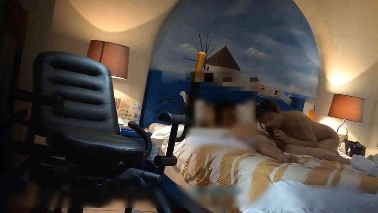 หนุ่มชวนเพื่อนมาเย็ด แต่แอบตั้งกล้องถ่ายลับๆ