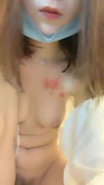 อาบน้ำคนเดียวมันเหงา ช่วยมาดูหนูหน่อยนะคะ