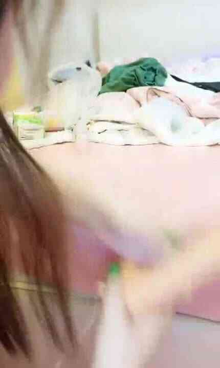 漂亮气质御姐美女主播收费直播大秀 颜值不错身材好 自慰插穴 十分淫荡