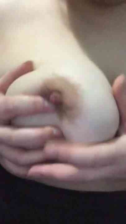 【超级逆天爆乳】童颜巨乳K奶网红蜜糖儿大尺度私拍新篇 巨乳喷奶 粉穴超爆乳 稀有资源 超清720P原版无水印