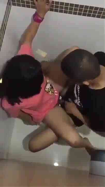 ไอ้น้องมึงเงี่ยนเร็วจัง ควยก็ใหญ่ เย็ดเก่งอีก แมร่ง