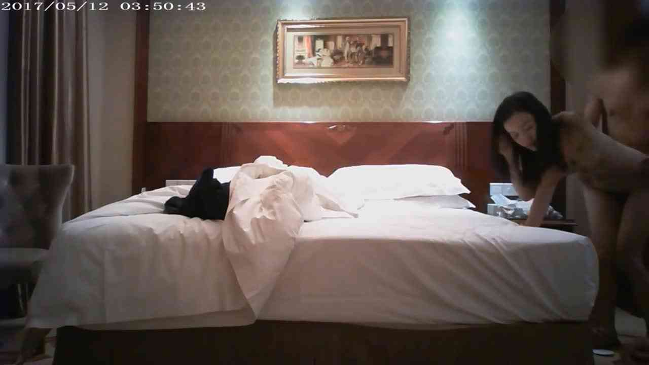 แฟนแวะมาหาจากต่างจังหวัด เธอเลยลางานมาหาที่โรงแรมซะเลย