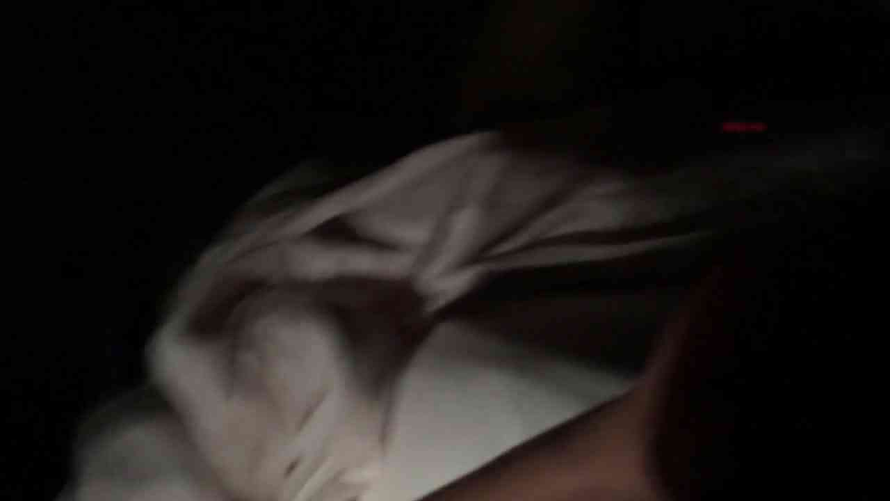 女神级气质性感美女背着男友体验刺激第一次出来偷吃约网友酒店开房,正肏时后悔了不想让干了,被抱着屁股操!