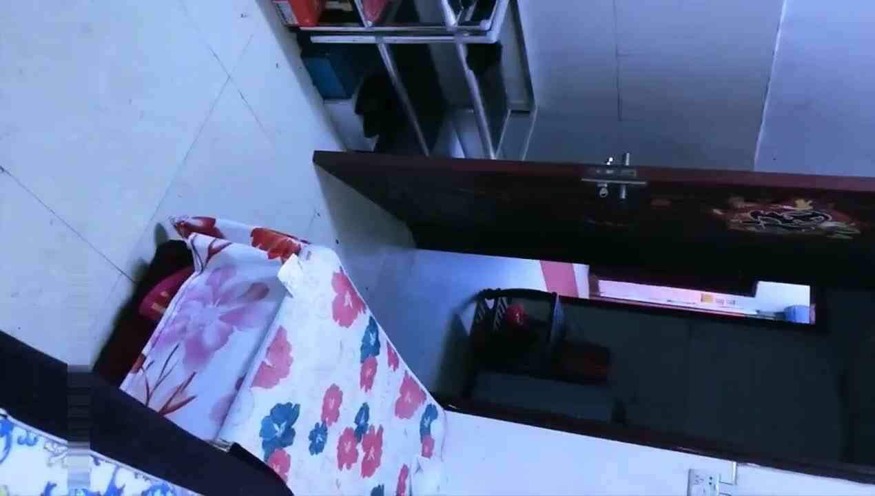 嫖妓兵团老司机熙哥扮大款先去做个足底按摩到隔壁养生馆找个刚接完客回来的小姐去啪啪