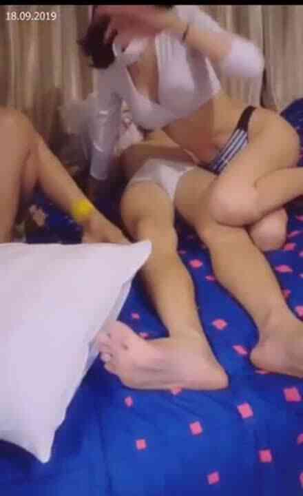 สุดๆจริง แอนกับเพื่อน ชาย2หญิง2 - คลิปเต็ม 33.33นาที สนใจกลุ่มไลน์ 300ตลอดชีพ Dmเลย รึแอดไลน์ neung9919